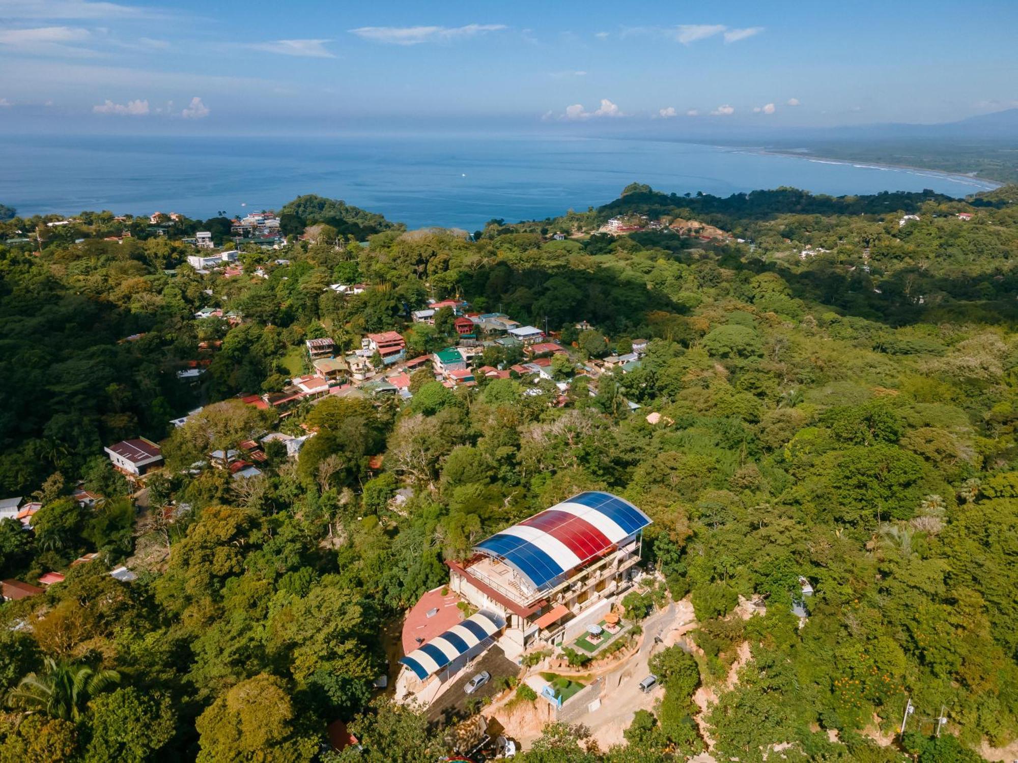 Mountain Top Park Hotel Quepos Buitenkant foto