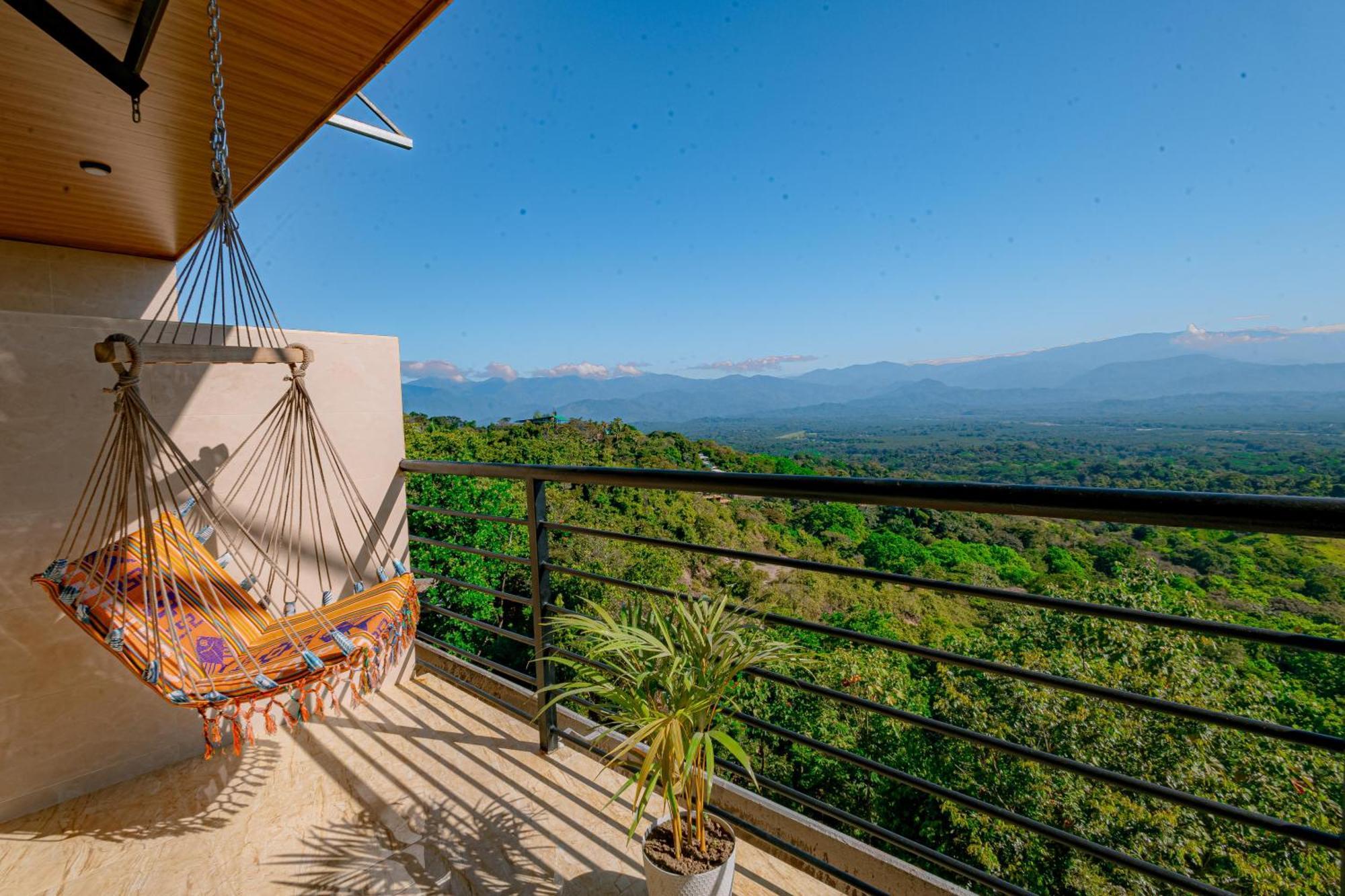Mountain Top Park Hotel Quepos Buitenkant foto